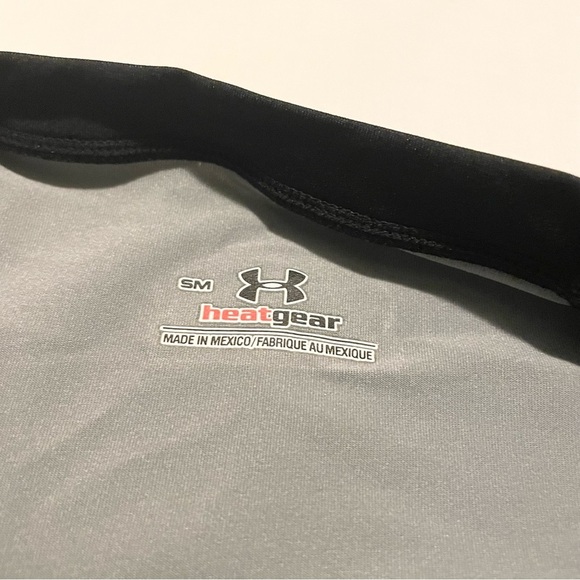 Under Armour Women's Black Long Sleeve Heatgear Top Size Small - Picture 2 of 16
